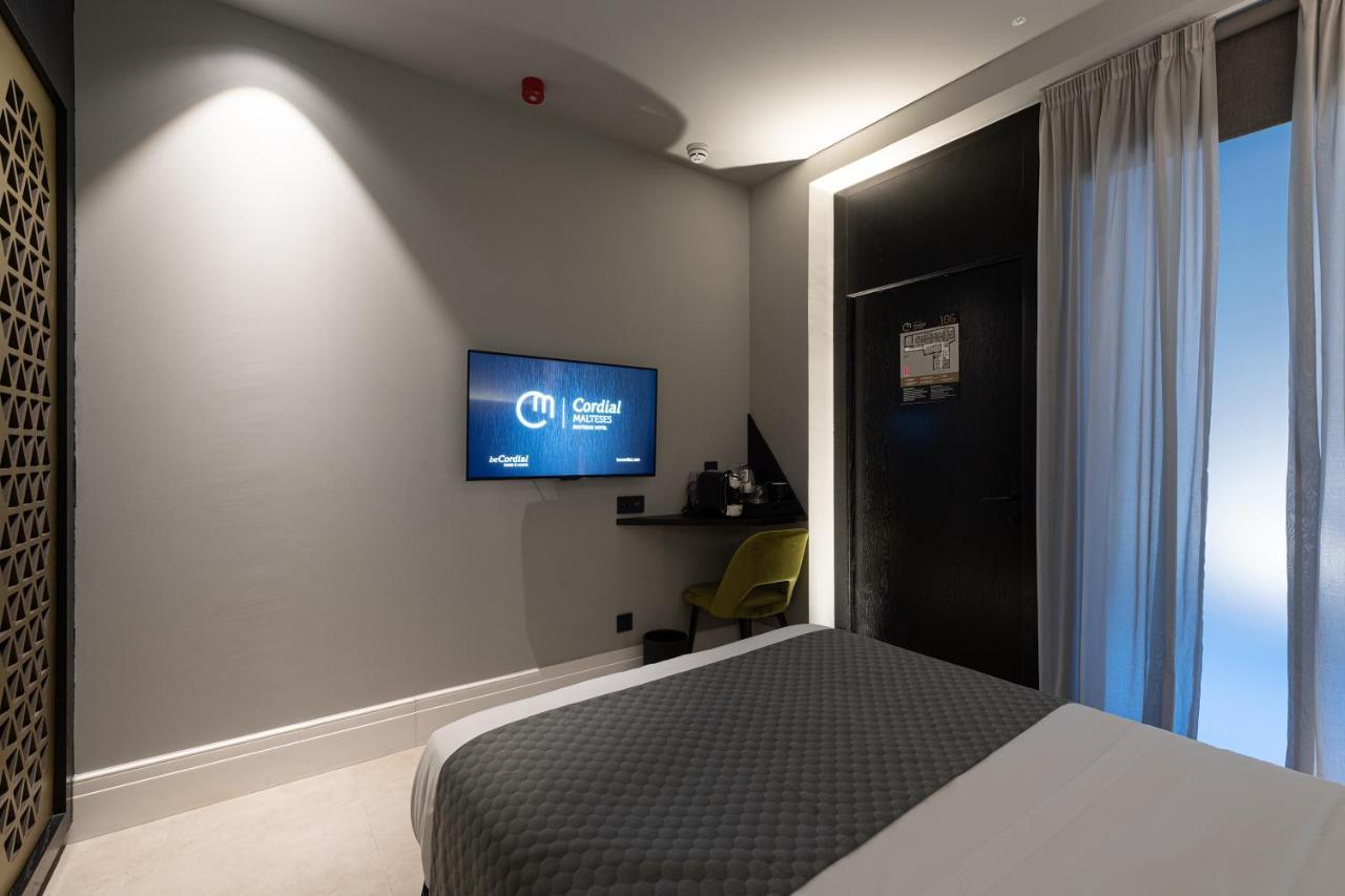 Budget Double Room,1239828409:JPEG
